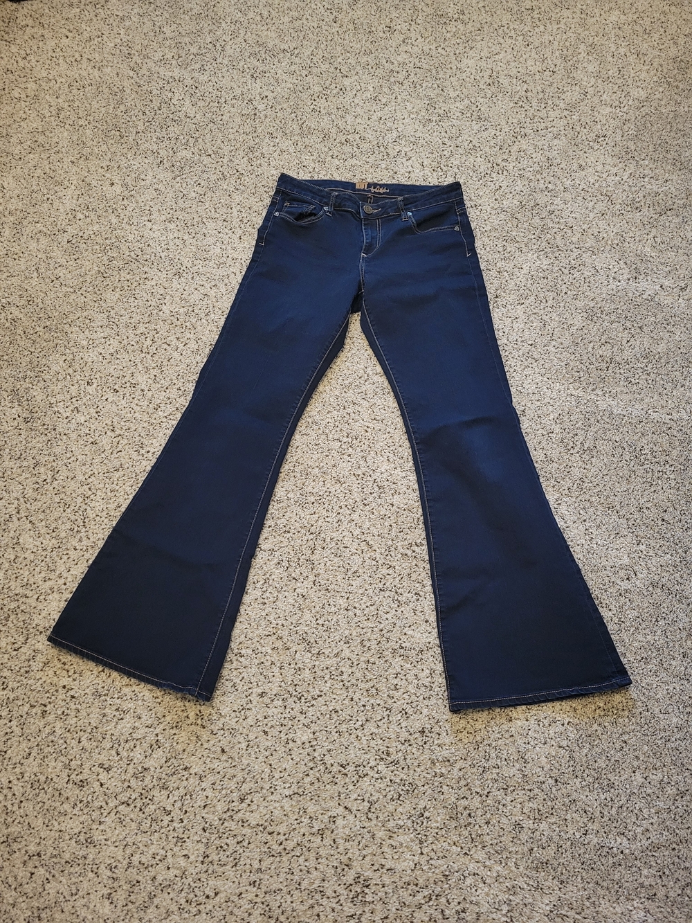 Kut From The Kloth Flare Dark Wash Blue Stretch Denim